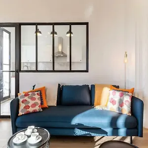 sunny-vieux-port-3bed-apartment-with-sea-view.fr-provencehotel.com/